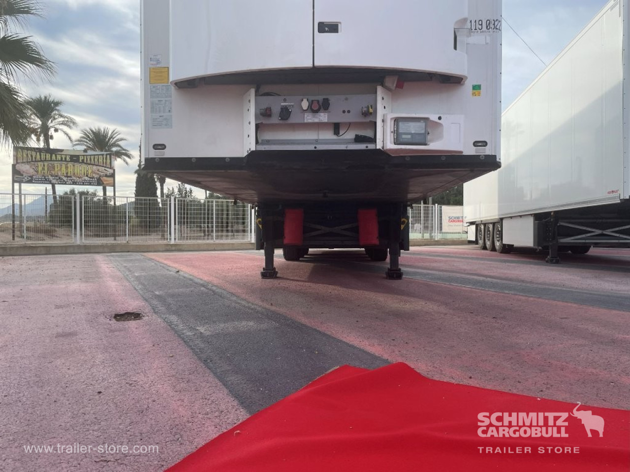 SCHMITZ Semiremolque Frigo Standard - Izotermična polprikolica: slika 2 SCHMITZ Semiremolque Frigo Standard - Izotermična polprikolica: slika 2