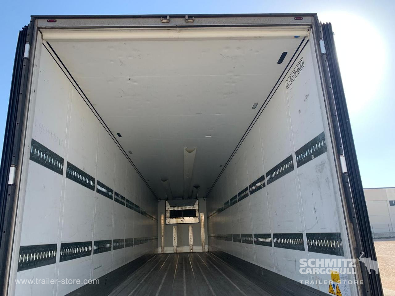 SCHMITZ Semiremolque Frigo Standard - Izotermična polprikolica: slika 3 SCHMITZ Semiremolque Frigo Standard - Izotermična polprikolica: slika 3