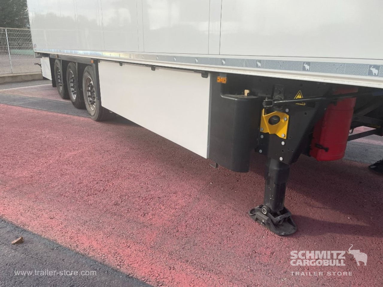 SCHMITZ Semiremolque Frigo Standard - Izotermična polprikolica: slika 3 SCHMITZ Semiremolque Frigo Standard - Izotermična polprikolica: slika 3