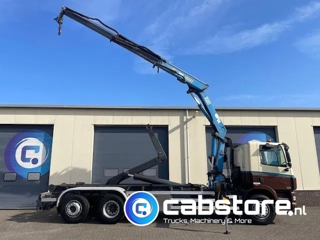 DAF CF 85.340 6X2 Euro 3 - Haakarm containersystem - Hooklift - Abrollkipper - Year 2004 - HMF 1680-K2 Crane - Grua - Ladekran - Autolaadkraan - Kotalni prekucni tovornjak, Tovornjak z dvigalom: slika 5 DAF CF 85.340 6X2 Euro 3 - Haakarm containersystem - Hooklift - Abrollkipper - Year 2004 - HMF 1680-K2 Crane - Grua - Ladekran - Autolaadkraan - Kotalni prekucni tovornjak, Tovornjak z dvigalom: slika 5