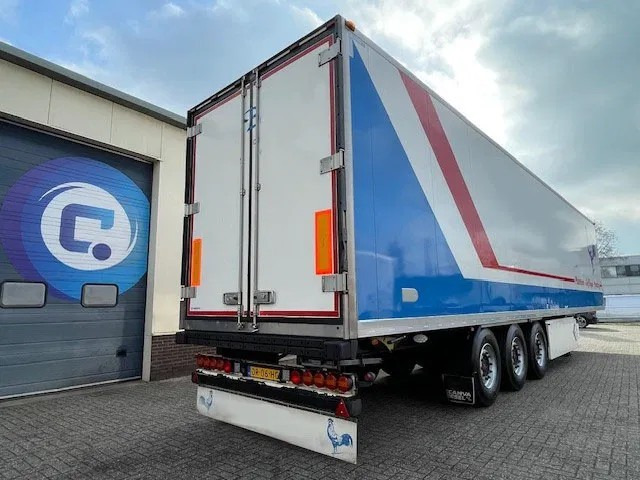 Kögel SVT 24-4 Koeloplegger Frigo trailer - Kuhlauflieger - Year 2018 - Doppelstock - Liftaxle- HOURS 4373 !! - CARRIER Vector 1950 - Good condition ! - Polprikolica hladilnik: slika 4 Kögel SVT 24-4 Koeloplegger Frigo trailer - Kuhlauflieger - Year 2018 - Doppelstock - Liftaxle- HOURS 4373 !! - CARRIER Vector 1950 - Good condition ! - Polprikolica hladilnik: slika 4