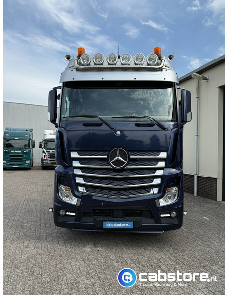 Mercedes-Benz ACTROS 3663 Euro 6 - 8x2 - RETARDER - Bouwjaar 09-2017 - 30 Ton's Container Kabelsysteem - Km 476.892 - Good condition - Tovornjak - kabelski sistem: slika 4 Mercedes-Benz ACTROS 3663 Euro 6 - 8x2 - RETARDER - Bouwjaar 09-2017 - 30 Ton's Container Kabelsysteem - Km 476.892 - Good condition - Tovornjak - kabelski sistem: slika 4