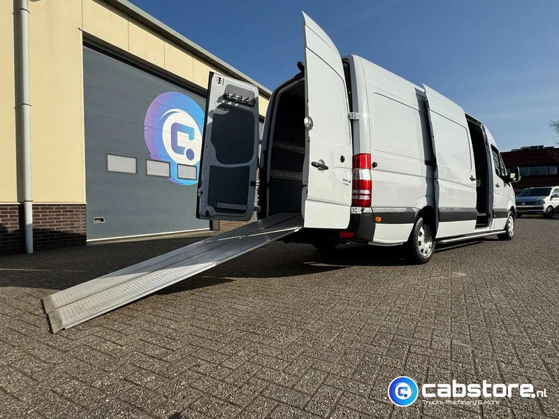 Mercedes-Benz Sprinter 316 CDI L3/H2 316 CDI Euro 5 - L3/H2 - Automaat - Geïntegreerde rijplaten in vloer - Bearlock - Year 2015 - Nieuwe banden - Camperbus - Furgon: slika 3 Mercedes-Benz Sprinter 316 CDI L3/H2 316 CDI Euro 5 - L3/H2 - Automaat - Geïntegreerde rijplaten in vloer - Bearlock - Year 2015 - Nieuwe banden - Camperbus - Furgon: slika 3