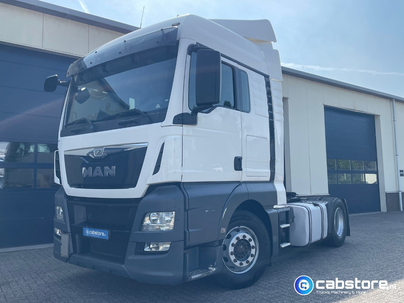 MAN TGX 18.440 4x2 BLS Euro 6 - XLX cabine - Bouwjaar 2014 - Smart Tacho - 2x Dieseltanks - Very good tyres - Vlačilec: slika 2 MAN TGX 18.440 4x2 BLS Euro 6 - XLX cabine - Bouwjaar 2014 - Smart Tacho - 2x Dieseltanks - Very good tyres - Vlačilec: slika 2