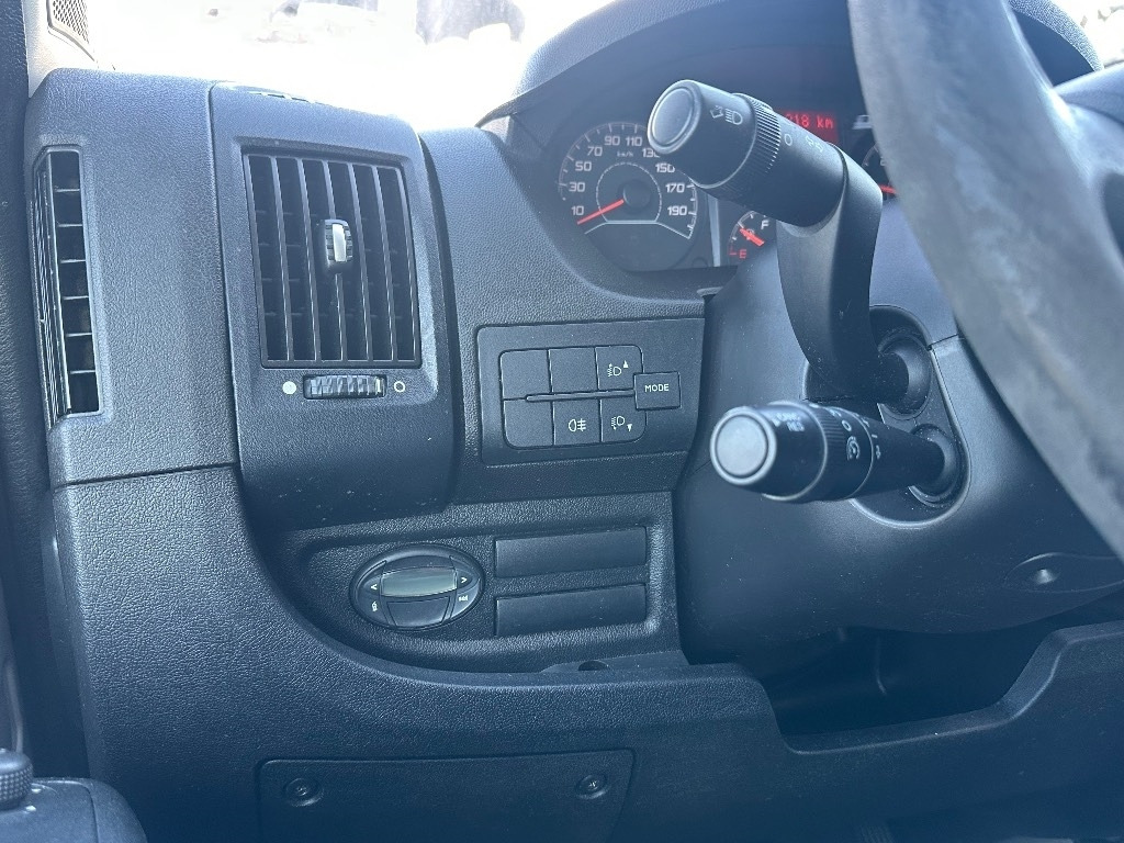 Furgon Citroën Jumper 2.2 kylmäkoneella: slika 16