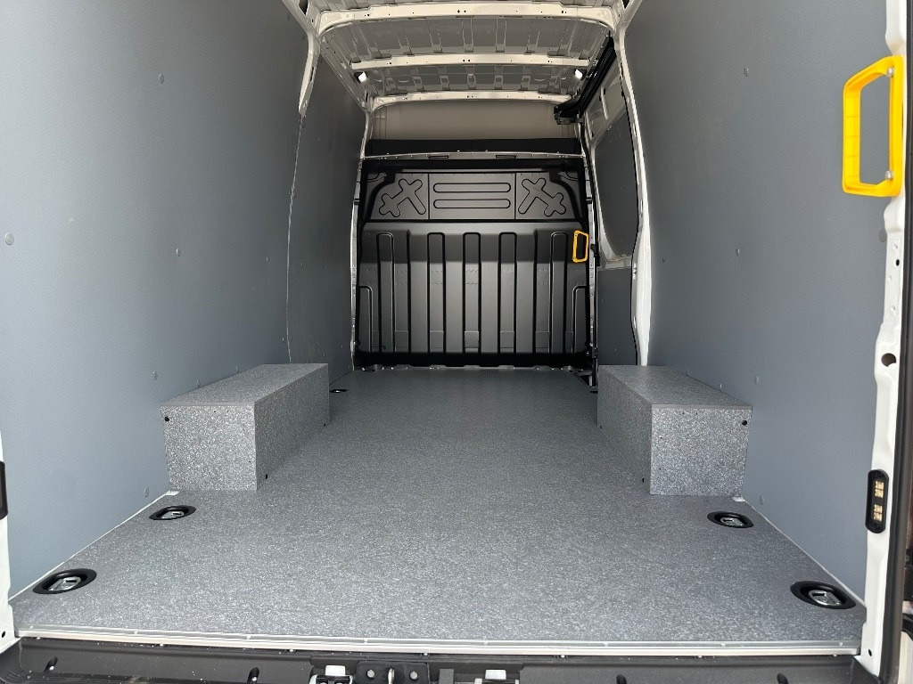 Nov Furgon Iveco Daily 35S18A8 12m3: slika 9