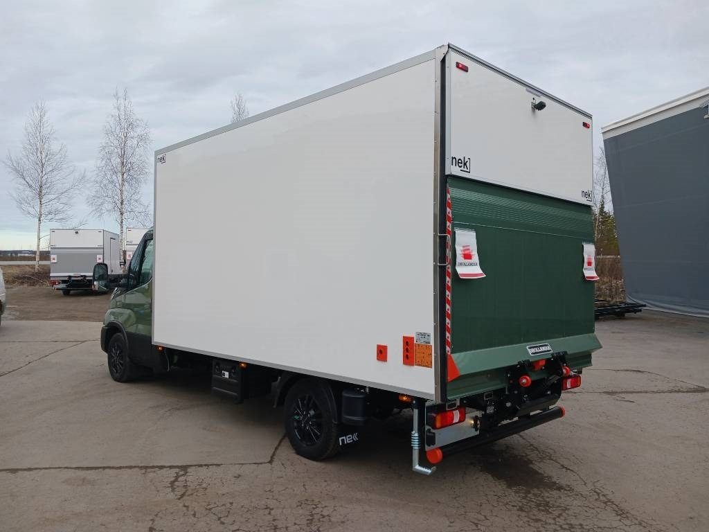 Iveco Daily 35S18A8 - Furgon: slika 3 Iveco Daily 35S18A8 - Furgon: slika 3