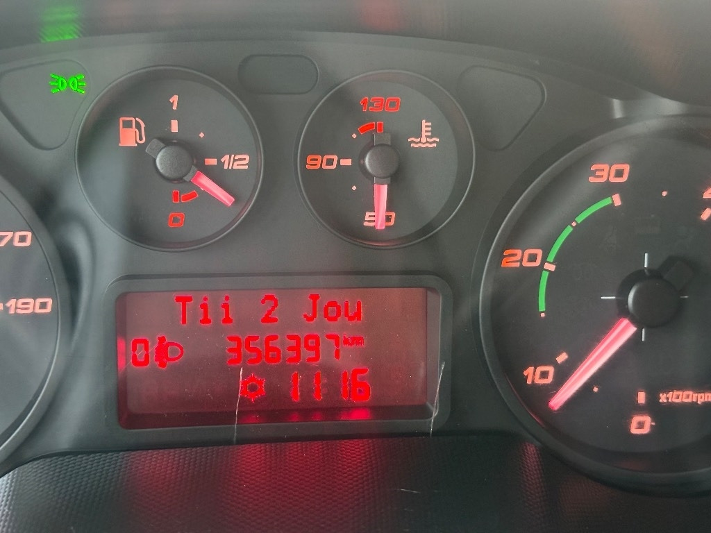 Iveco Daily 50C17 1+5 hlö lizing Iveco Daily 50C17 1+5 hlö: slika 10 Iveco Daily 50C17 1+5 hlö lizing Iveco Daily 50C17 1+5 hlö: slika 10