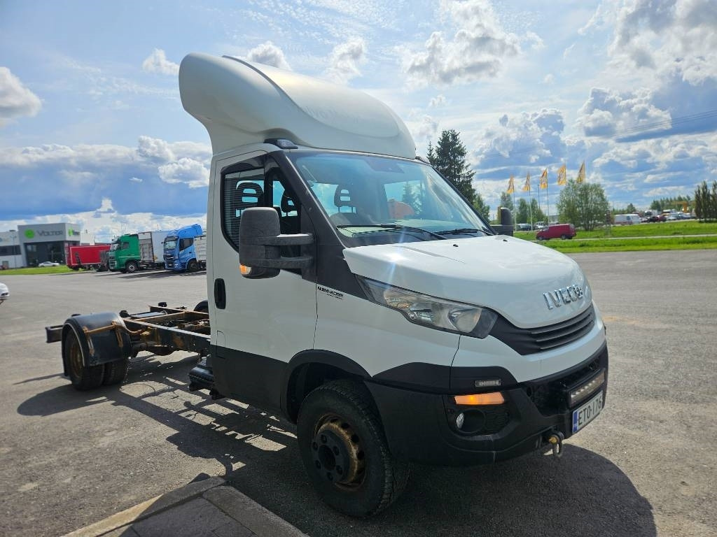 Iveco Daily 70C17 - Dostavno vozilo z zabojnikom: slika 2 Iveco Daily 70C17 - Dostavno vozilo z zabojnikom: slika 2