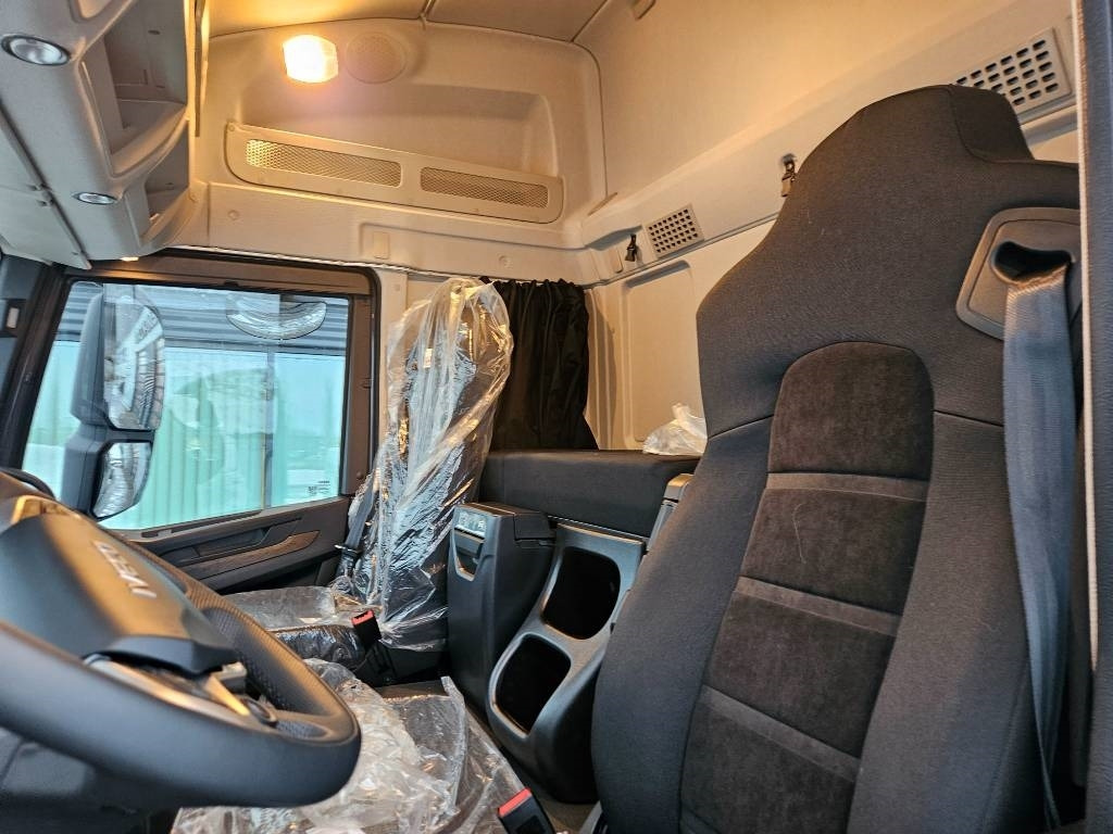 Iveco TWay AT410T54 10X4 metsäkoneritilä - Tovornjak za prevoz lesa: slika 5 Iveco TWay AT410T54 10X4 metsäkoneritilä - Tovornjak za prevoz lesa: slika 5