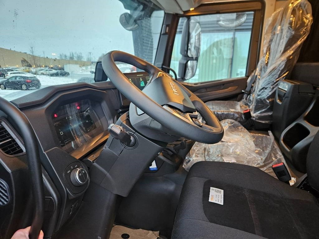 Iveco TWay AT410T54 10X4 metsäkoneritilä - Tovornjak za prevoz lesa: slika 4 Iveco TWay AT410T54 10X4 metsäkoneritilä - Tovornjak za prevoz lesa: slika 4