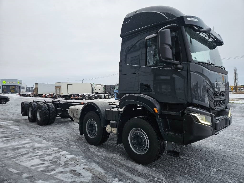 Iveco TWay AT410T54 10X4 metsäkoneritilä - Tovornjak za prevoz lesa: slika 2 Iveco TWay AT410T54 10X4 metsäkoneritilä - Tovornjak za prevoz lesa: slika 2