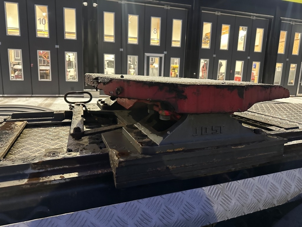 Volvo FH16 600 8x4*4 - Vlačilec: slika 5 Volvo FH16 600 8x4*4 - Vlačilec: slika 5