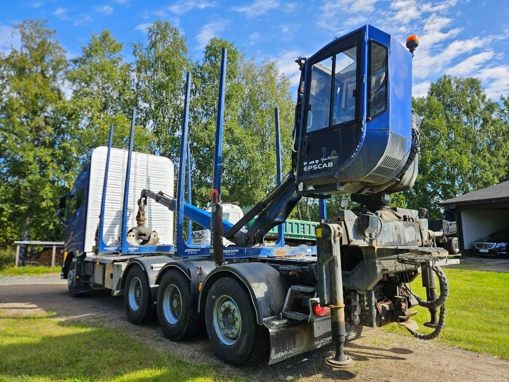 Volvo FH 16 750 8x4 76tn yhdistelmä  - Tovornjak za prevoz lesa: slika 3 Volvo FH 16 750 8x4 76tn yhdistelmä  - Tovornjak za prevoz lesa: slika 3