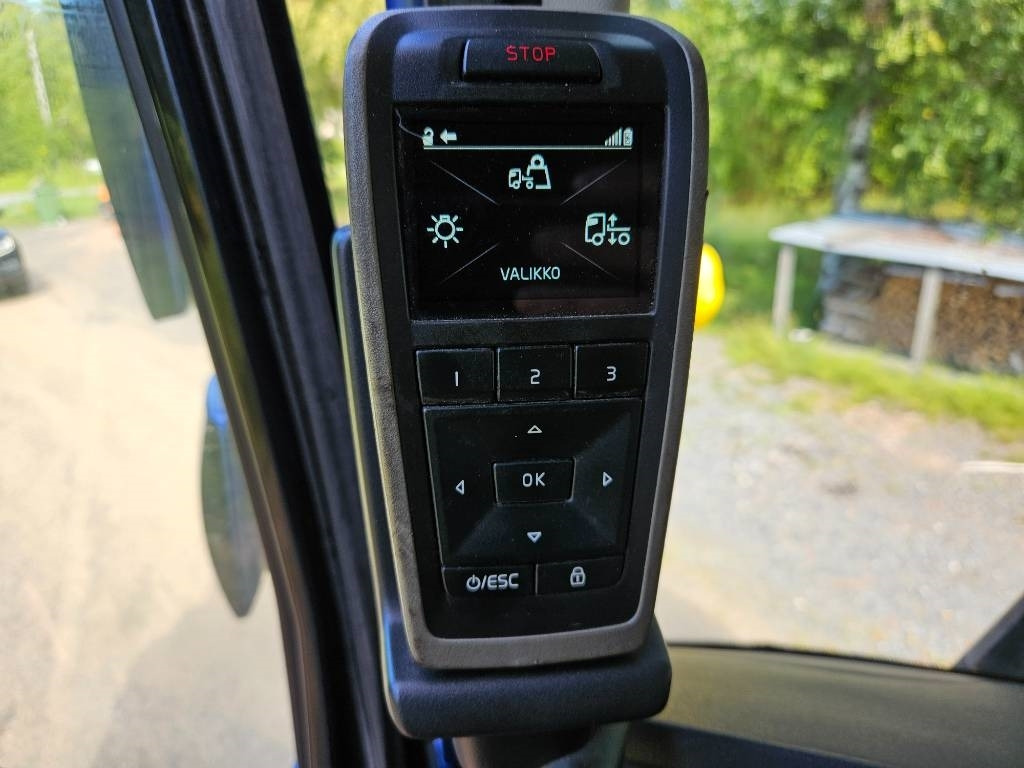Tovornjak za prevoz lesa Volvo FH 16 750 8x4 76tn yhdistelmä: slika 13