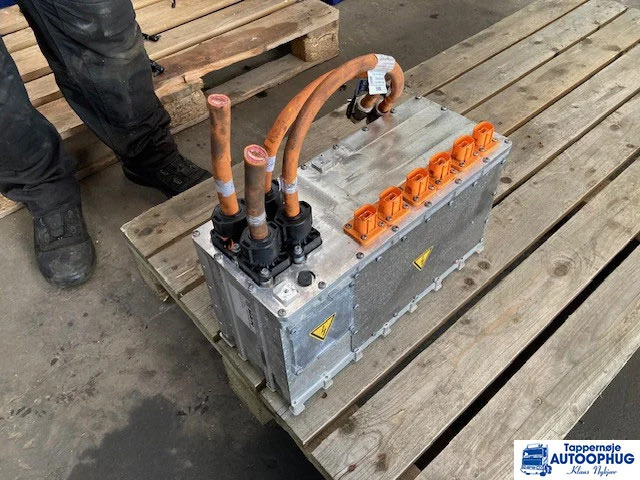 MAN 83.21101-6013 – High voltage distribution box 12C/18C - Električni sistem za Tovornjak: slika 1 MAN 83.21101-6013 – High voltage distribution box 12C/18C - Električni sistem za Tovornjak: slika 1