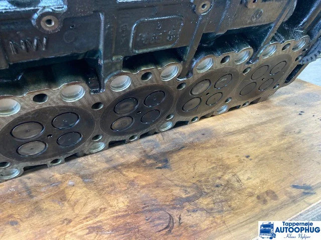 MAN Topstykke / Cylinder head OEM: 51.03100-6752 - Motor in deli za Tovornjak: slika 1 MAN Topstykke / Cylinder head OEM: 51.03100-6752 - Motor in deli za Tovornjak: slika 1