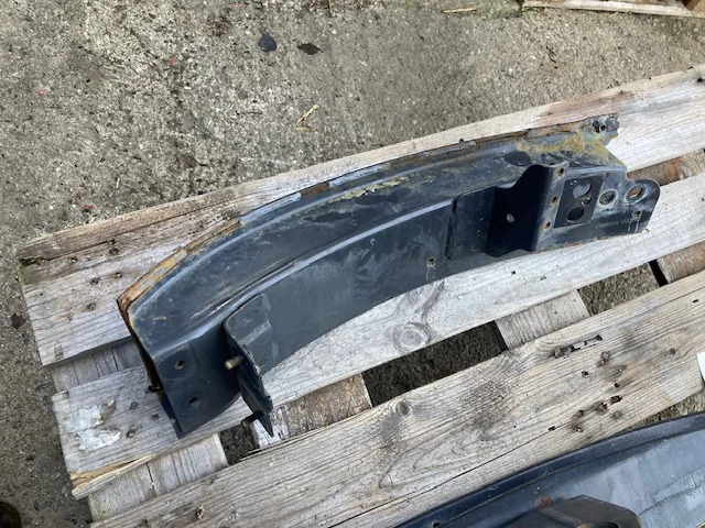 Scania 1853172 – Scania beam LH - Okvir/ Šasija za Tovornjak: slika 2 Scania 1853172 – Scania beam LH - Okvir/ Šasija za Tovornjak: slika 2