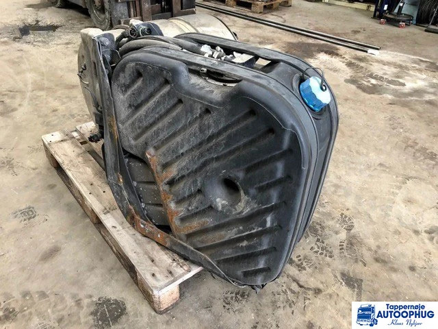 Scania Adblue pumpe Adblue tank P/N: 2141802 – 1884225 - AdBlue rezervoar za Tovornjak: slika 1 Scania Adblue pumpe Adblue tank P/N: 2141802 – 1884225 - AdBlue rezervoar za Tovornjak: slika 1