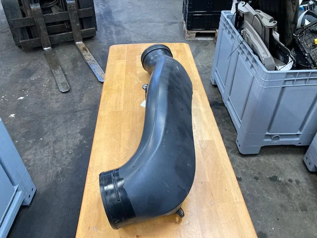 Scania Intake pipe – Scania 2354972 - Motor in deli za Tovornjak: slika 1 Scania Intake pipe – Scania 2354972 - Motor in deli za Tovornjak: slika 1