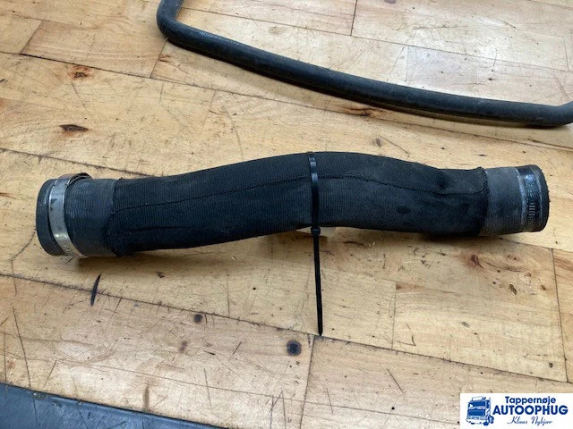 Scania Kølerslange Scania 2591855 - Motor in deli za Tovornjak: slika 1 Scania Kølerslange Scania 2591855 - Motor in deli za Tovornjak: slika 1