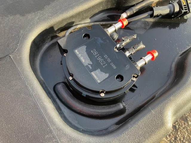 Scania Reductant pick-up unit – Scania 2819621 - Električni sistem za Tovornjak: slika 1 Scania Reductant pick-up unit – Scania 2819621 - Električni sistem za Tovornjak: slika 1