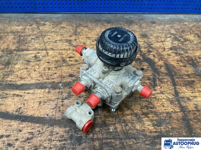 Scania Relay valve – Scania 1425183 - Električni sistem za Tovornjak: slika 1 Scania Relay valve – Scania 1425183 - Električni sistem za Tovornjak: slika 1