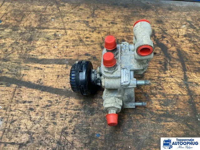 Scania Relay valve – Scania 1425183 - Električni sistem za Tovornjak: slika 2 Scania Relay valve – Scania 1425183 - Električni sistem za Tovornjak: slika 2