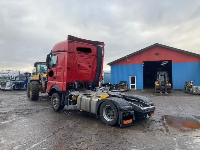 Mercedes Actros 1851 - Vlačilec: slika 4 Mercedes Actros 1851 - Vlačilec: slika 4