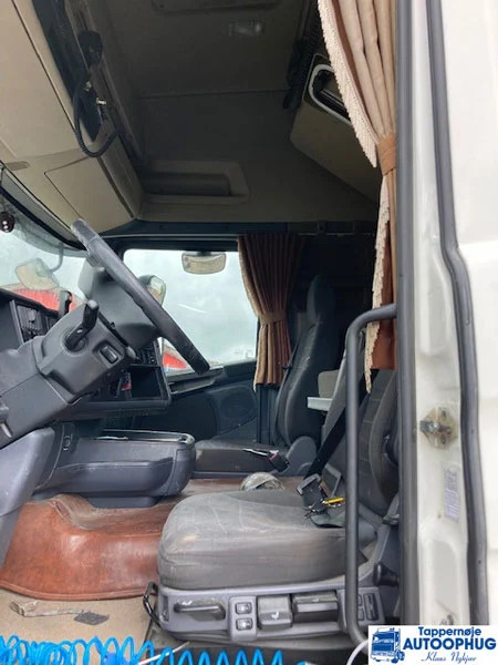 Scania R520 6×2 Damage only parts - Vlačilec: slika 4 Scania R520 6×2 Damage only parts - Vlačilec: slika 4