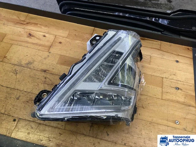 Volvo Headlamp LH – Volvo 24056511 - Električni sistem za Tovornjak: slika 1 Volvo Headlamp LH – Volvo 24056511 - Električni sistem za Tovornjak: slika 1