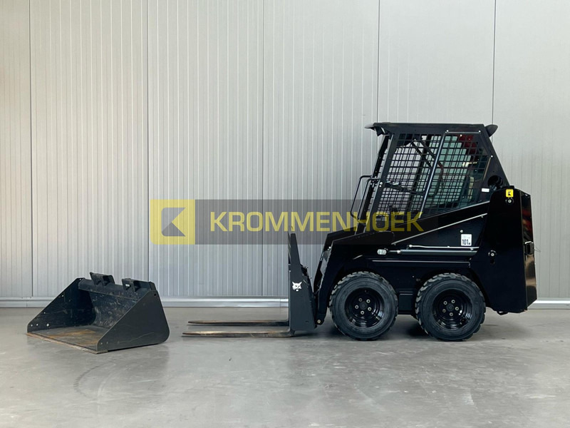 Bobcat S 70 - Mini nakladalec: slika 1 Bobcat S 70 - Mini nakladalec: slika 1