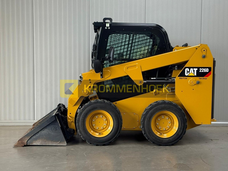 Caterpillar 226 D High Flow - Mini nakladalec: slika 1 Caterpillar 226 D High Flow - Mini nakladalec: slika 1