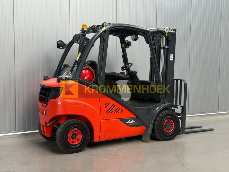 Linde H 25 T - Plinski viličar: slika 4 Linde H 25 T - Plinski viličar: slika 4