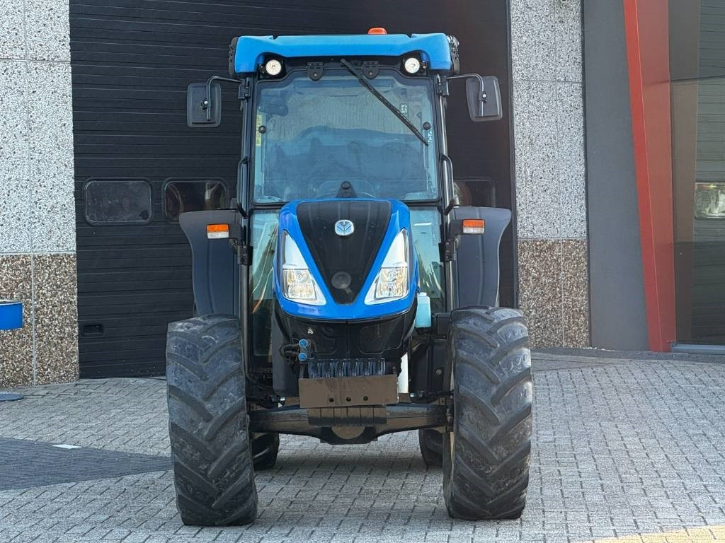 New Holland T4.100 DC, Low Profile, 2019, 3013 hours!! - Traktor: slika 4 New Holland T4.100 DC, Low Profile, 2019, 3013 hours!! - Traktor: slika 4
