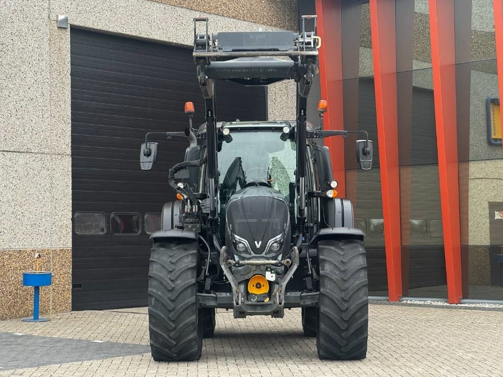Valtra N174D, Frontlinkage + PTO, Frontloader, 3846 hours - Traktor: slika 5 Valtra N174D, Frontlinkage + PTO, Frontloader, 3846 hours - Traktor: slika 5