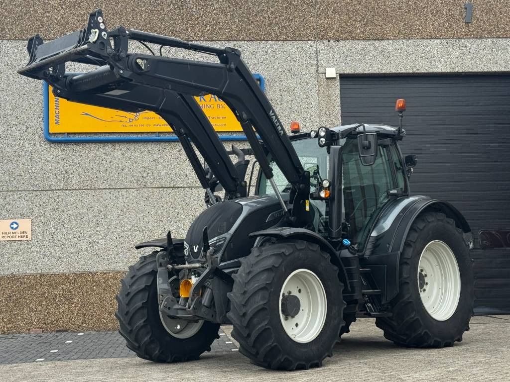 Valtra N174D, Frontlinkage + PTO, Frontloader, 3846 hours - Traktor: slika 1 Valtra N174D, Frontlinkage + PTO, Frontloader, 3846 hours - Traktor: slika 1