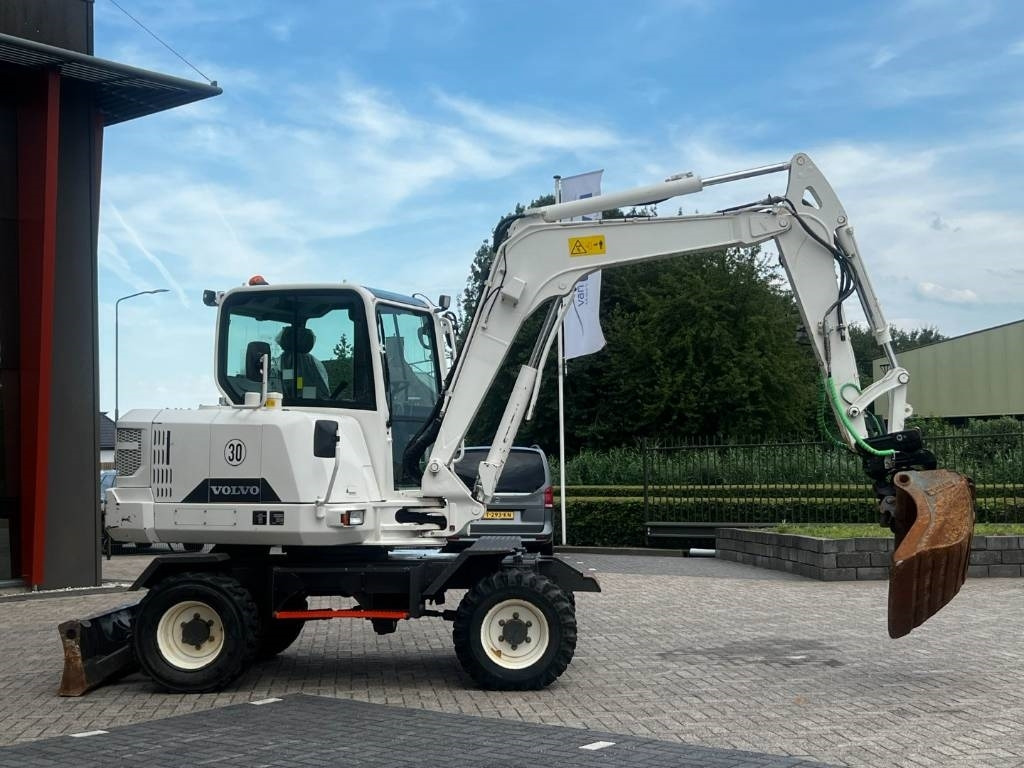 Volvo EW60E, 2021, 1403 hours, Steelwirst! - Bager na kolesih: slika 3 Volvo EW60E, 2021, 1403 hours, Steelwirst! - Bager na kolesih: slika 3