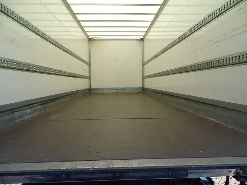 DAF LF 260 16 TON SLEEPER BOX 720X250X244 LBW 1.5 T - Tovornjak zabojnik: slika 3 DAF LF 260 16 TON SLEEPER BOX 720X250X244 LBW 1.5 T - Tovornjak zabojnik: slika 3