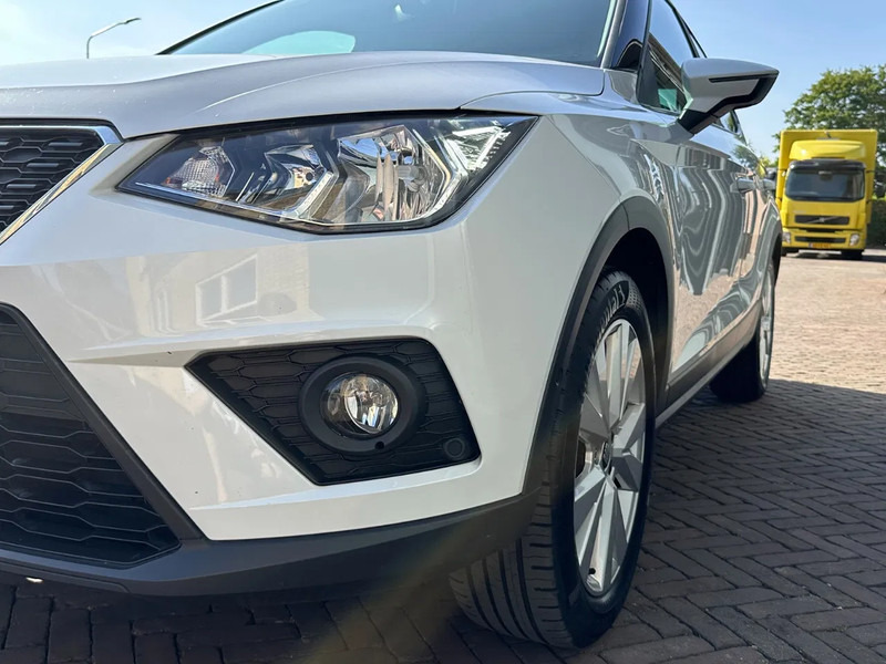 SEAT Arona 1.0 TSI Style Business Intense Dealeronderhouden Cruise Clima Navi Camera Parkeersensoren Lmv - Kombilimuzina: slika 5 SEAT Arona 1.0 TSI Style Business Intense Dealeronderhouden Cruise Clima Navi Camera Parkeersensoren Lmv - Kombilimuzina: slika 5