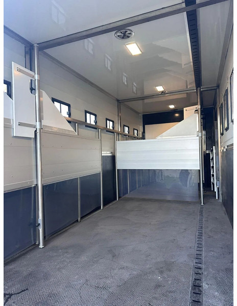 Scania P250 Horse Truck - Tovornjak za prevoz konj: slika 5 Scania P250 Horse Truck - Tovornjak za prevoz konj: slika 5