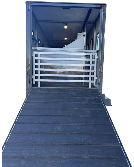 Tovornjak za prevoz konj Scania P250 Horse Truck: slika 15 Tovornjak za prevoz konj Scania P250 Horse Truck: slika 15