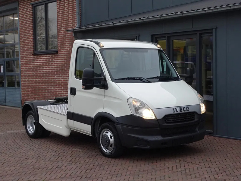Iveco Daily 35.210 PK BE TREKKER 10.4t AIRCO CC - Vlačilec: slika 1 Iveco Daily 35.210 PK BE TREKKER 10.4t AIRCO CC - Vlačilec: slika 1