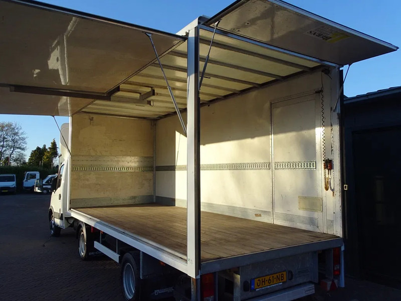 Iveco Daily 35C17 BE COMBINATIE PODIUM OPLEGGER 3800 KG LAADVERMOGEN LAADKLEP 1500 KG - Vlačilec: slika 4 Iveco Daily 35C17 BE COMBINATIE PODIUM OPLEGGER 3800 KG LAADVERMOGEN LAADKLEP 1500 KG - Vlačilec: slika 4