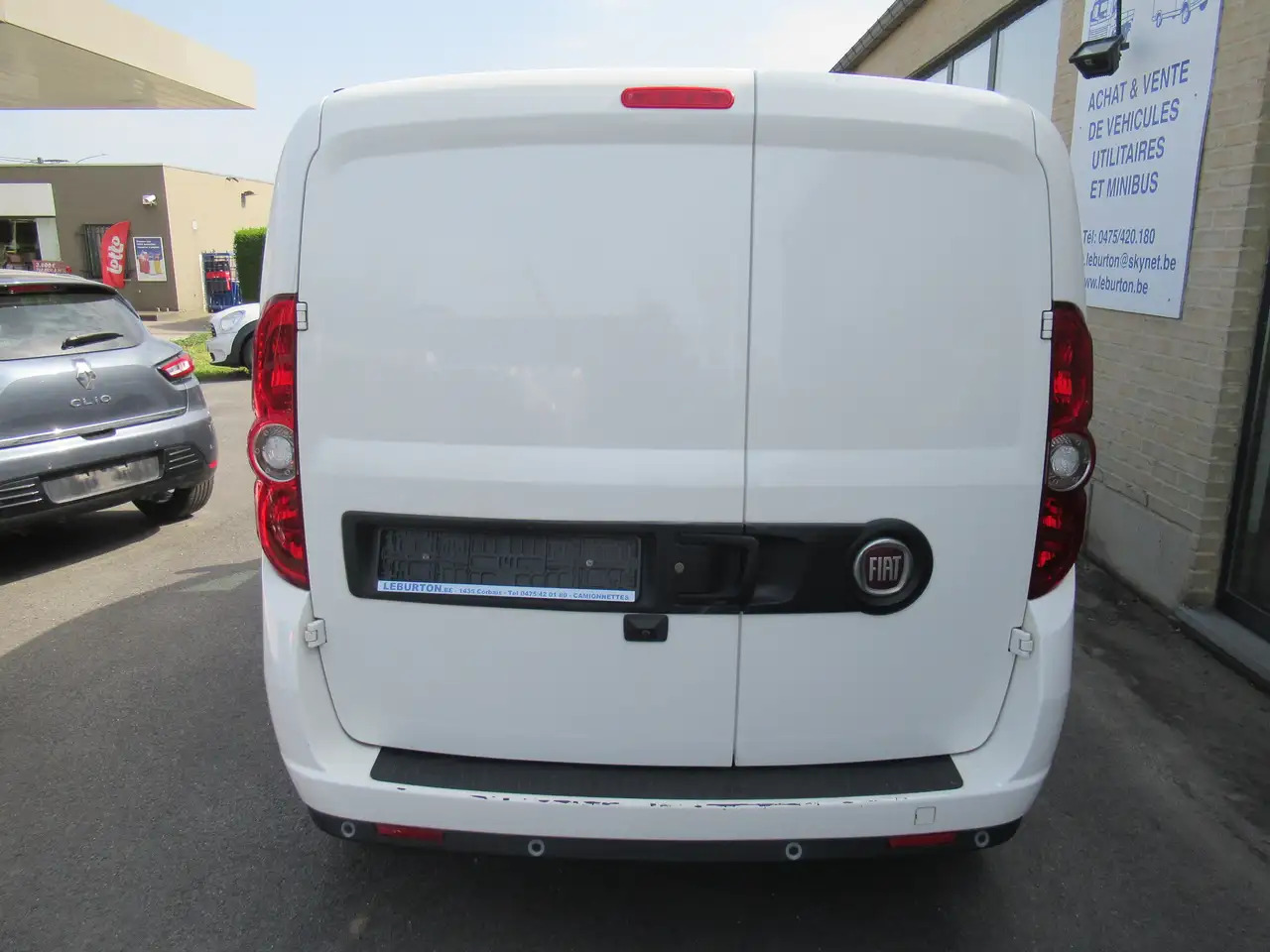 Fiat Doblo CLIM AUTO, NAVI, CRUISE 10500€+TVA/BTW - Mali kombi: slika 4 Fiat Doblo CLIM AUTO, NAVI, CRUISE 10500€+TVA/BTW - Mali kombi: slika 4