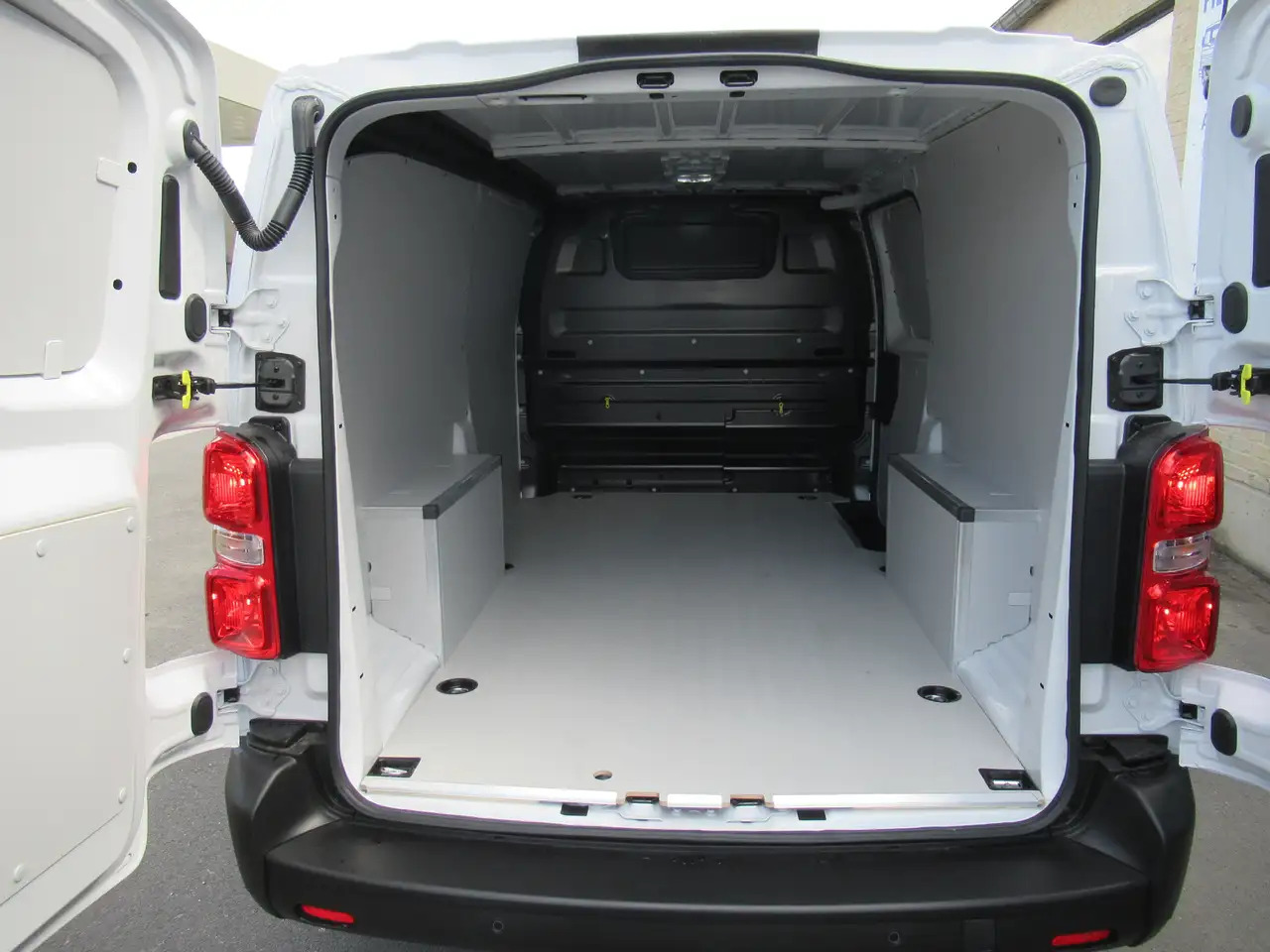 Fiat Scudo L3,bte auto, 145cv, neuf, 25900€+TVA - Furgon: slika 5 Fiat Scudo L3,bte auto, 145cv, neuf, 25900€+TVA - Furgon: slika 5