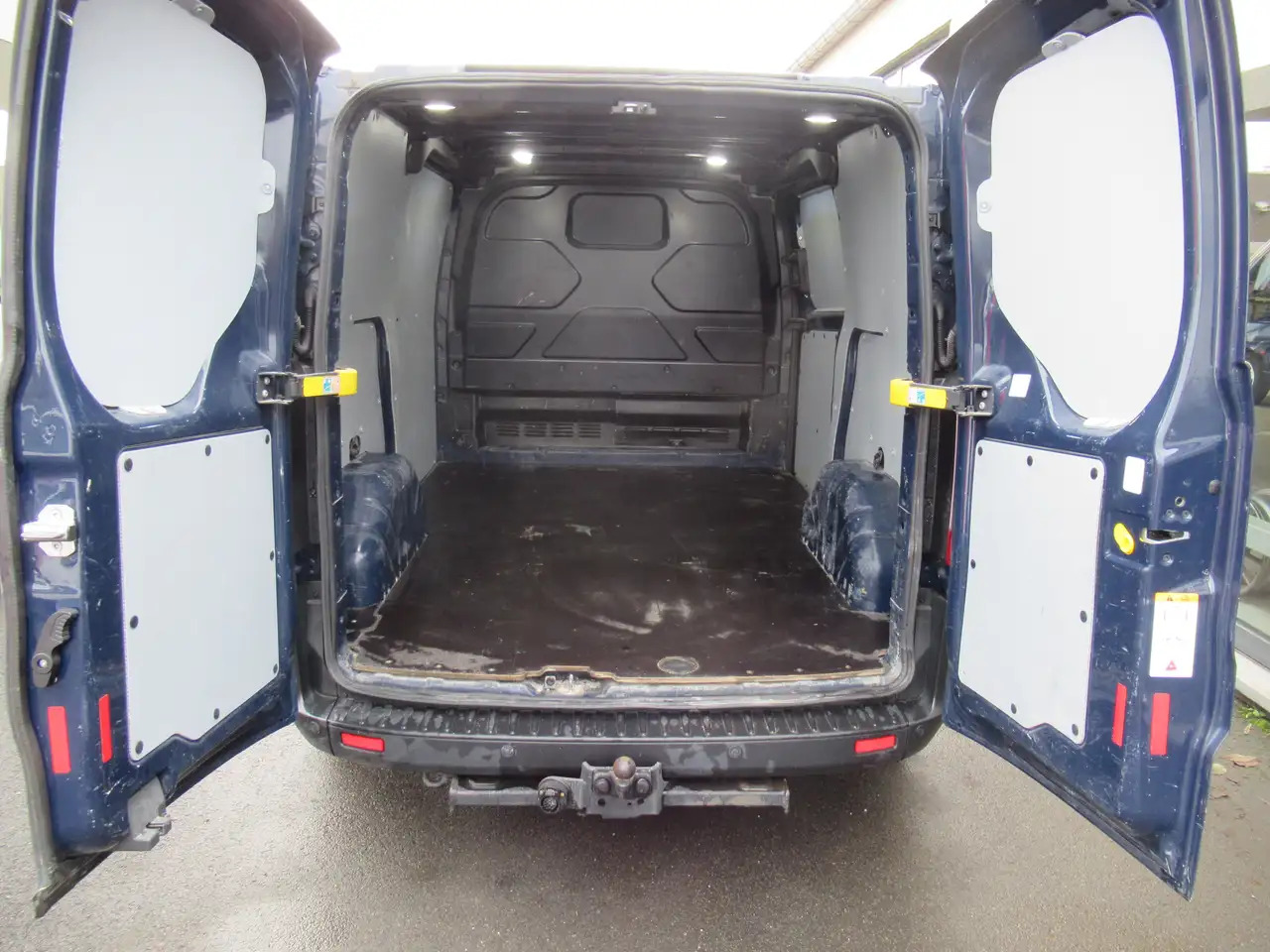 Ford Transit Custom L1H1 131CV 13900€+TVA/BTW - Furgon: slika 5 Ford Transit Custom L1H1 131CV 13900€+TVA/BTW - Furgon: slika 5