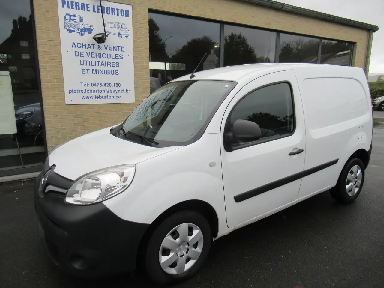 Renault Kangoo 15 DCI GRAND CONFORT CLIM 8250€+TVA/BTW - Mali kombi: slika 1 Renault Kangoo 15 DCI GRAND CONFORT CLIM 8250€+TVA/BTW - Mali kombi: slika 1