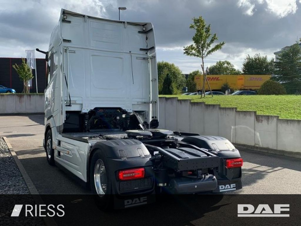 DAF XG+ 530 FT Leder Alcoa Vollluft Standklima - Vlačilec: slika 4 DAF XG+ 530 FT Leder Alcoa Vollluft Standklima - Vlačilec: slika 4