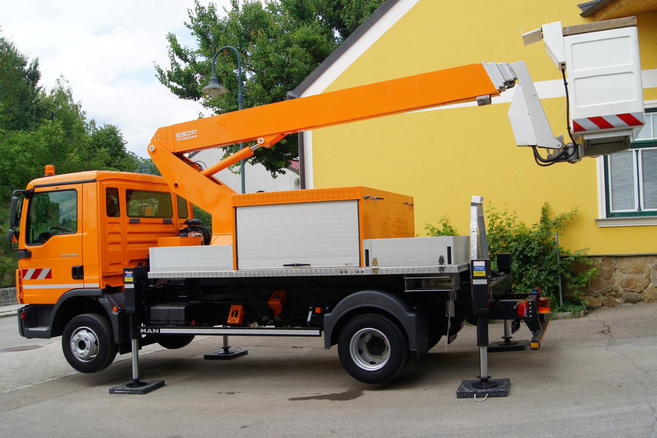 MAN TGL 8.150/TÜV/ESDA 21,5m Hubarbeitsbühne/Steiger/EURO 5 - Dvižna ploščad montirana na tovornjak: slika 4 MAN TGL 8.150/TÜV/ESDA 21,5m Hubarbeitsbühne/Steiger/EURO 5 - Dvižna ploščad montirana na tovornjak: slika 4